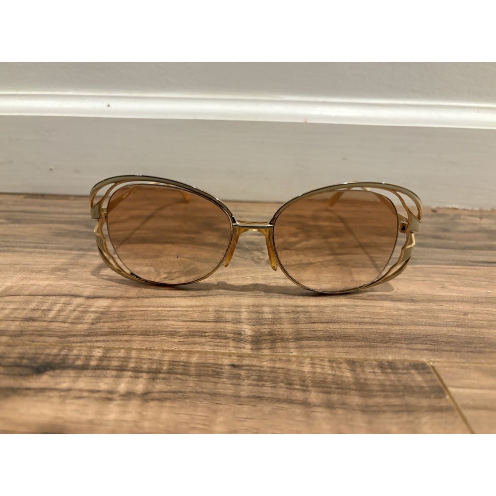 Vintage Tura MOD 8251 IVO 80s Sunglasses Ivory Gold Oversized Layered Wing Glam